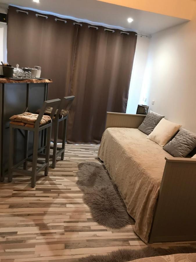 Chambres D'Hotes Les Oliviers - Marignane Esterno foto