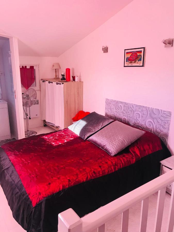Chambres D'Hotes Les Oliviers - Marignane Esterno foto