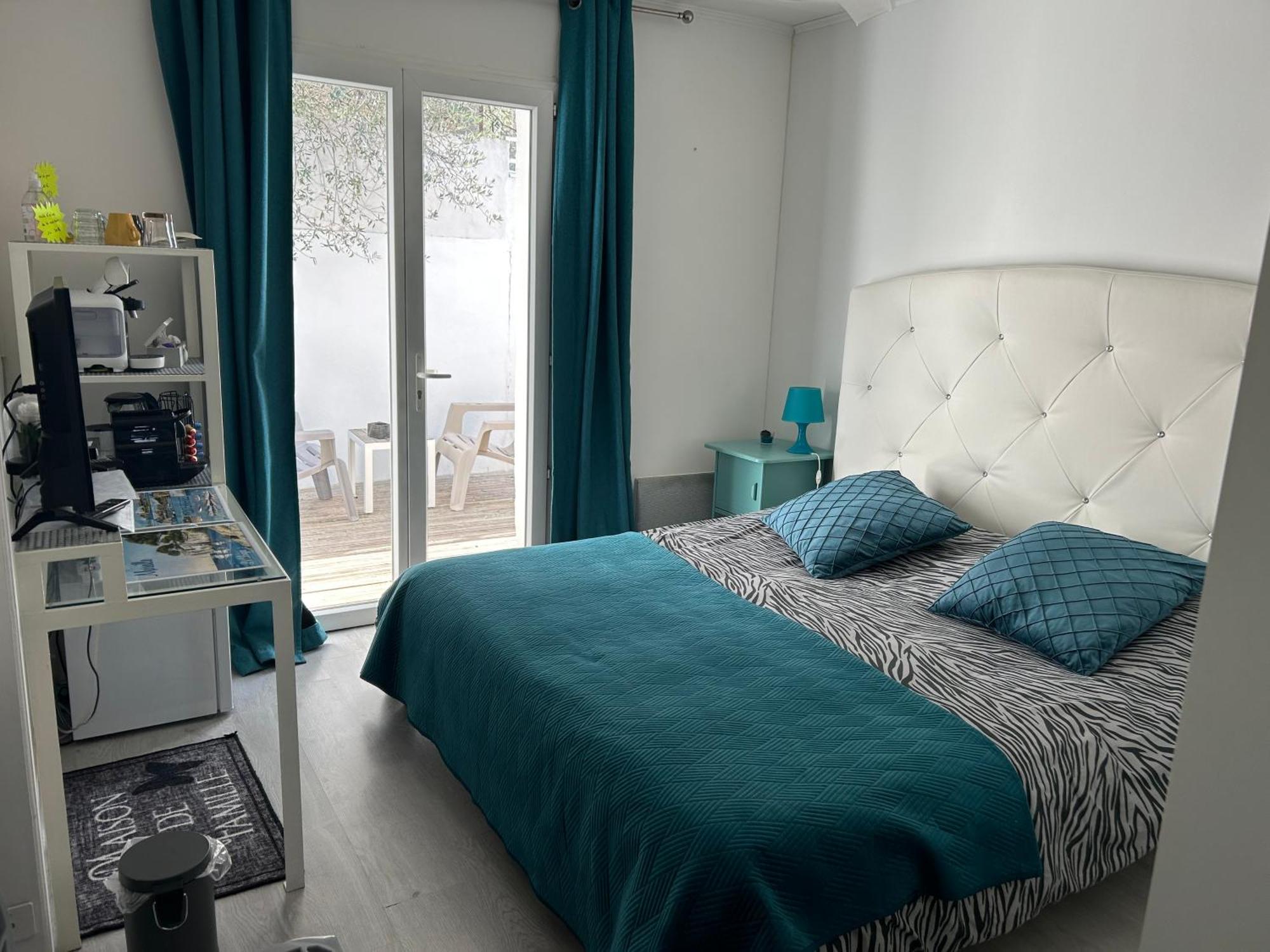 Chambres D'Hotes Les Oliviers - Marignane Esterno foto